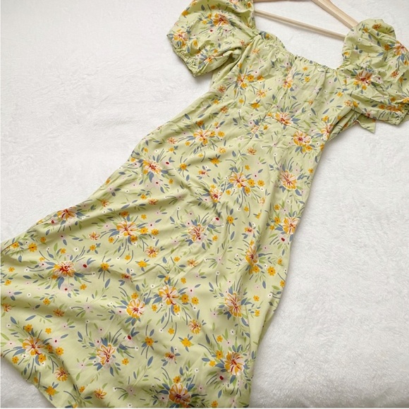 NWT Floral Cut Out Stomach Puffed Sleeve Midi Dress - Picture 6 of 14